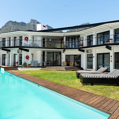 Отель Neighbourgood 1St Crescent Camps Bay Кейптаун Экстерьер фото