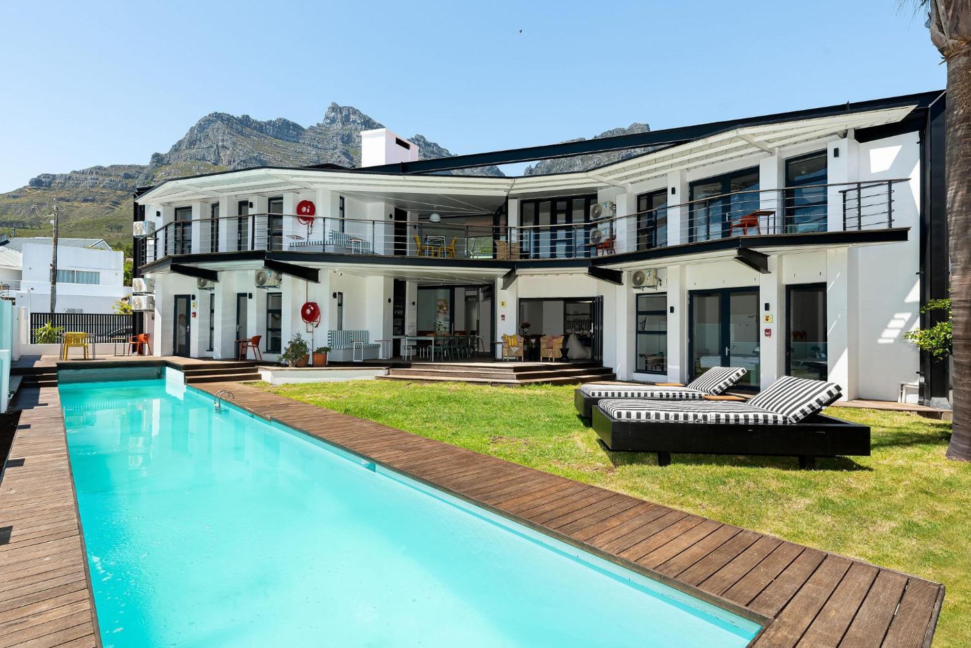Отель Neighbourgood 1St Crescent Camps Bay Кейптаун Экстерьер фото